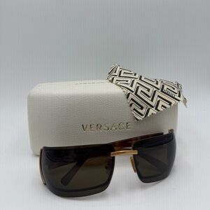 Versace Gold and Black Medusa Icon Embedded
Mod.2027 Rimless